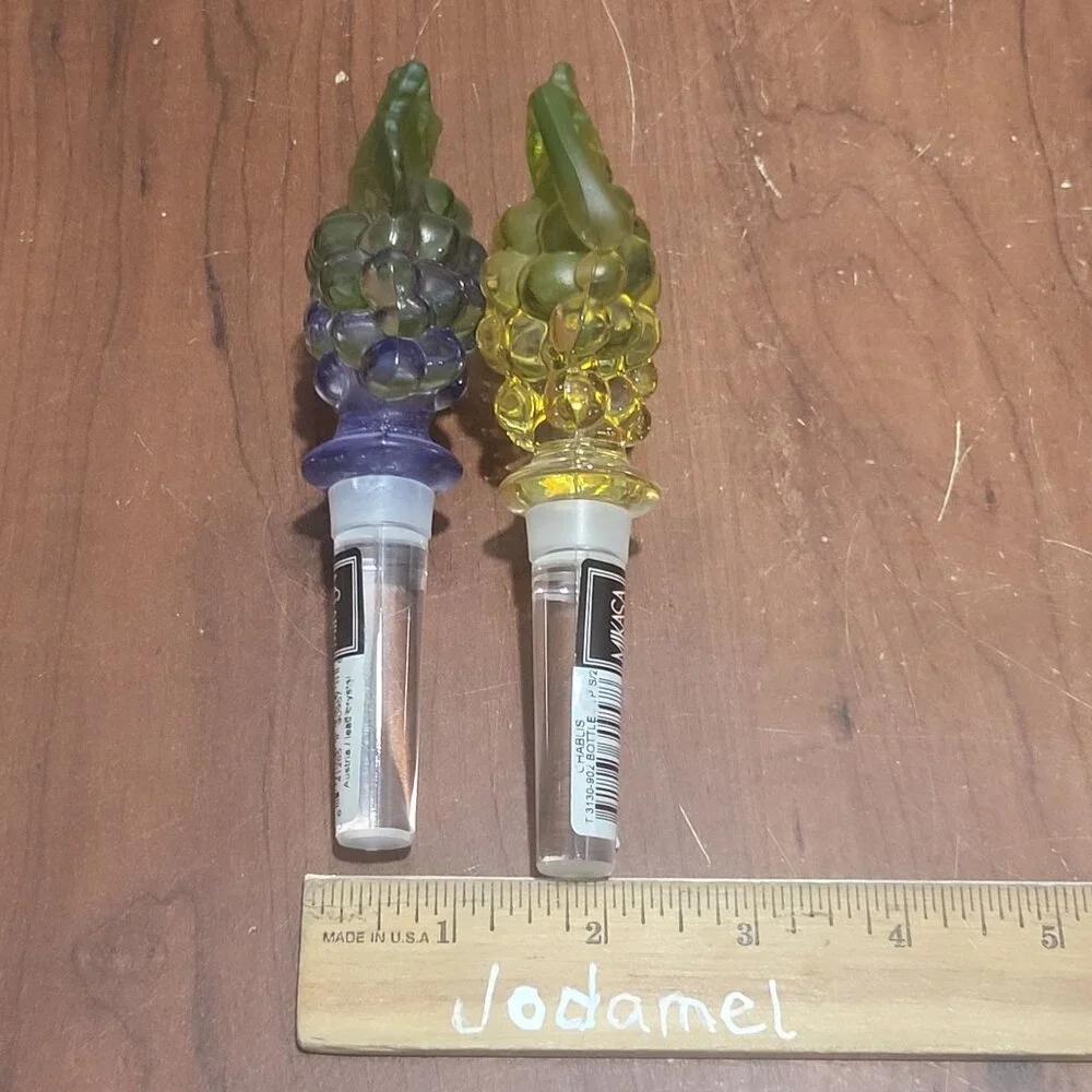 Mikasa Crystal Glass Grapes Bottle Stoppers Decanter Set of 2 NIB
